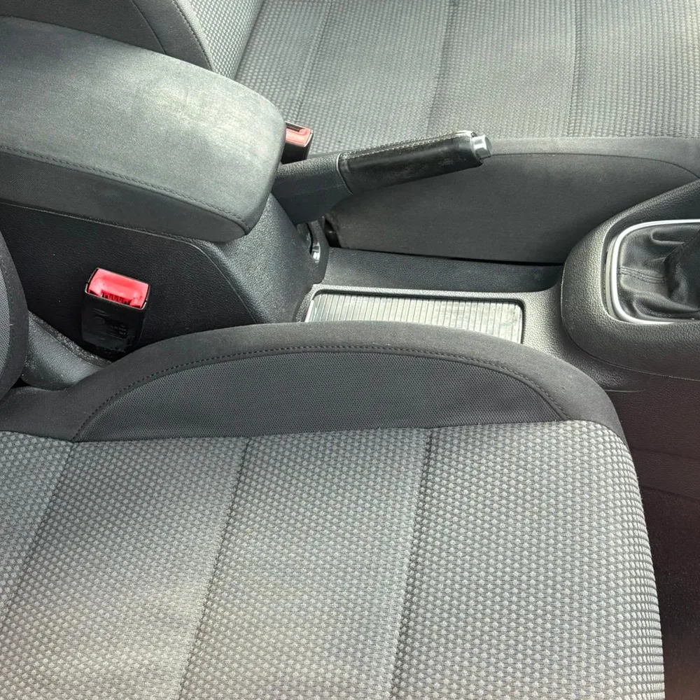 Sièges auto après nettoyage en profondeur